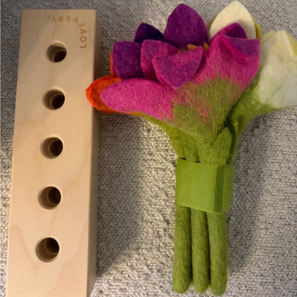 NEW Lovevery  Partial Kit, Felt Flowers in a Row for 25, 26. & 27